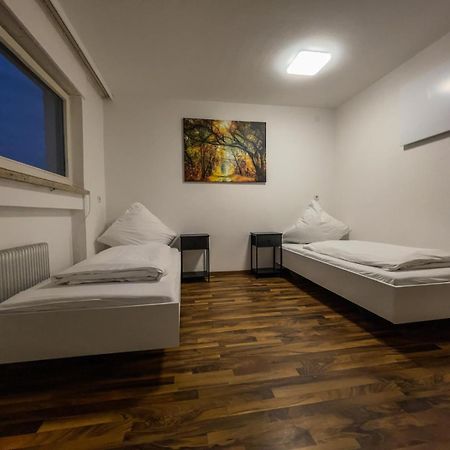 Budget Studio - 2 Einzelbetten - Parkplatz Dornbirn Exteriör bild
