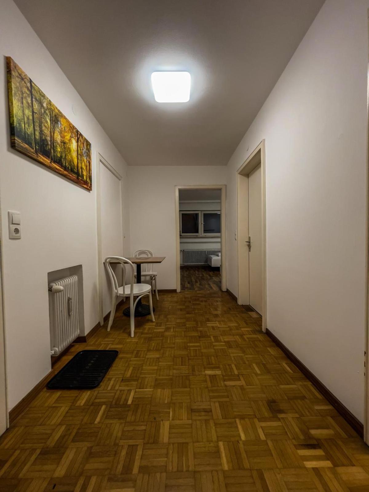 Budget Studio - 2 Einzelbetten - Parkplatz Dornbirn Exteriör bild
